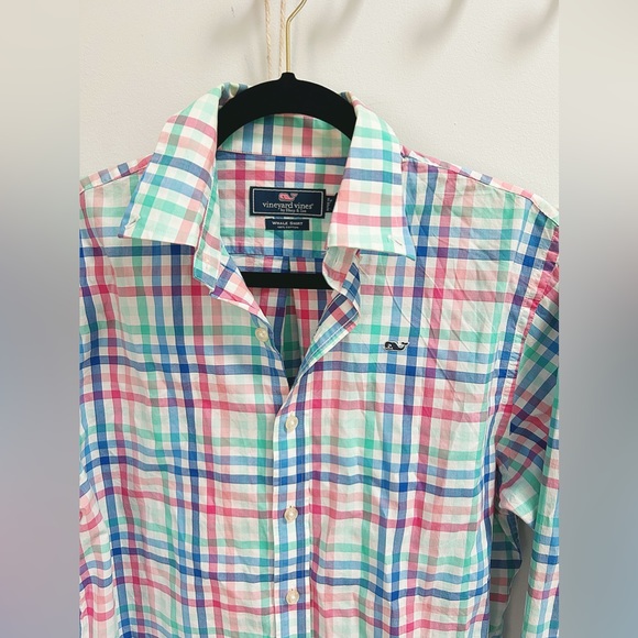 💙Vineyard Vines Button Down Shirt💙 - Picture 2 of 5